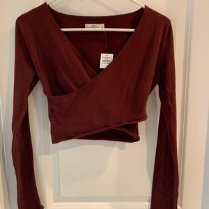 Marroon Long sleeve crop top